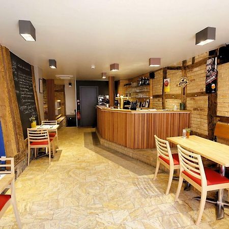 O Chomiere Hotel Ставело Екстериор снимка