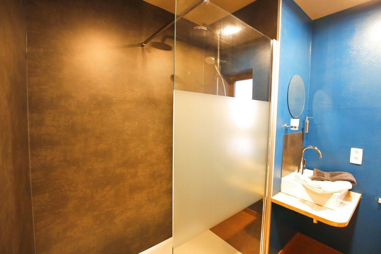 O Chomiere Hotel Ставело Екстериор снимка