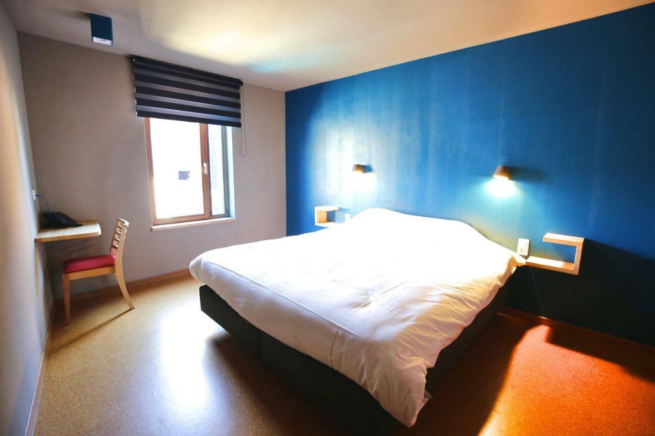 O Chomiere Hotel Ставело Екстериор снимка
